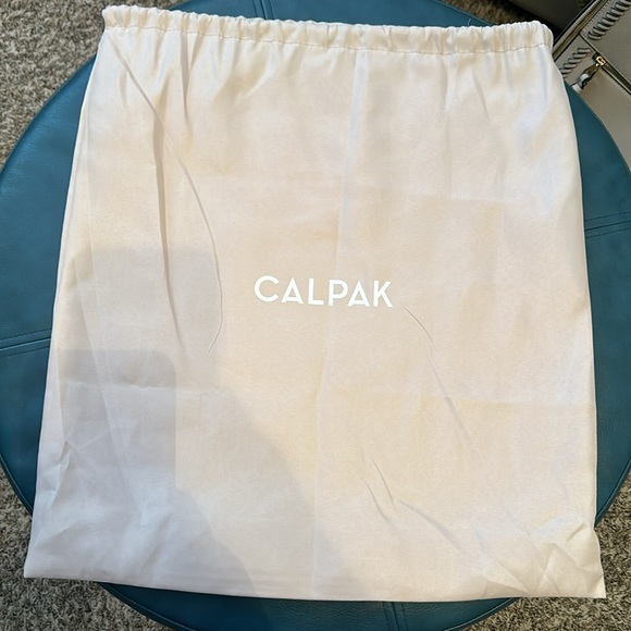 Carpak Kaya 15” laptop backpack in Stone - Picture 9 of 9